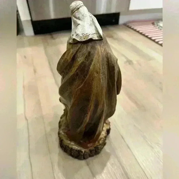 Holy Family Plastic Resin Nativity 11.5” Mary Joseph Baby Jesus Christmas - Picture 2 of 6